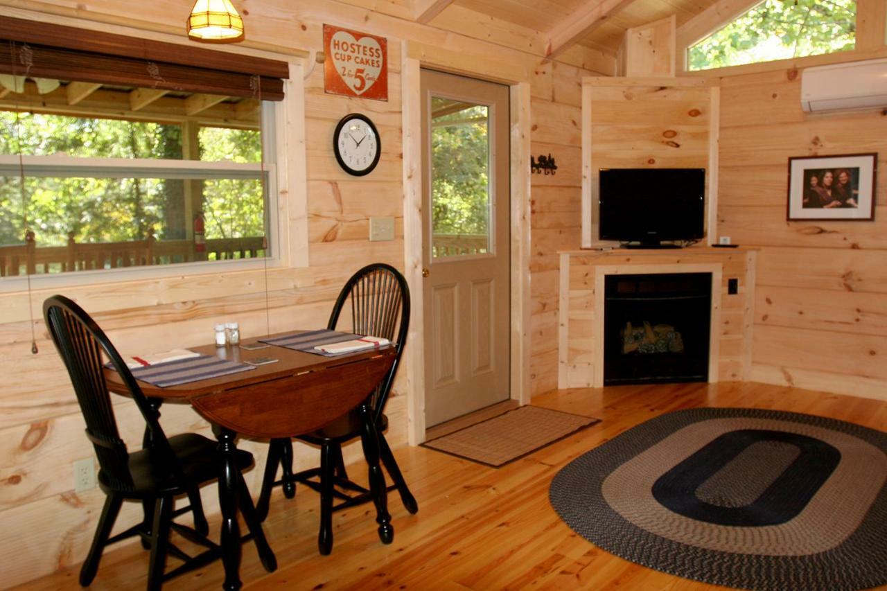 Pine Gables Cabins Vila Lake Lure Exterior foto