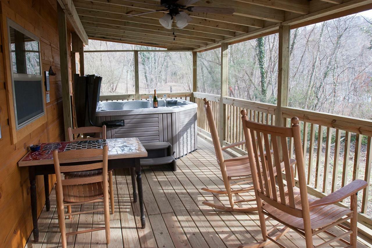 Pine Gables Cabins Vila Lake Lure Exterior foto