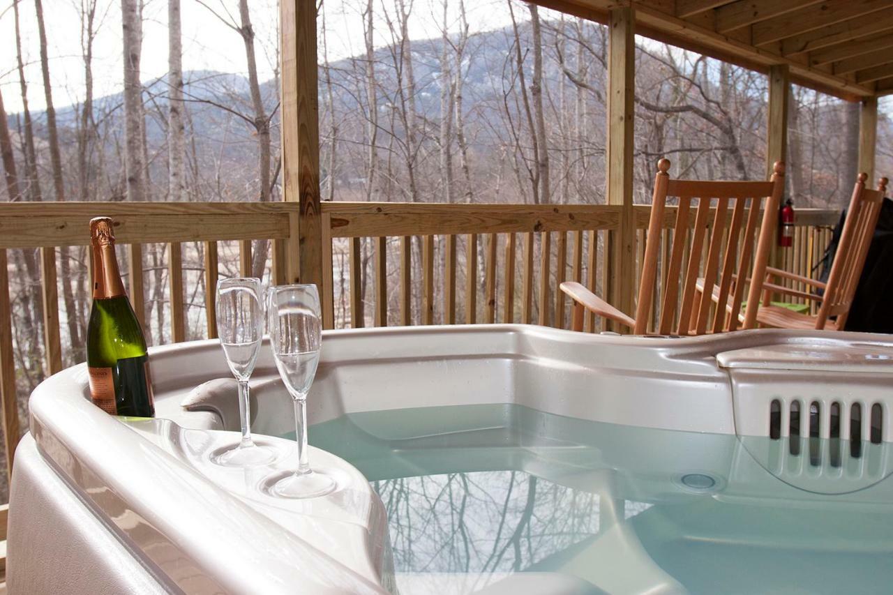 Pine Gables Cabins Vila Lake Lure Exterior foto