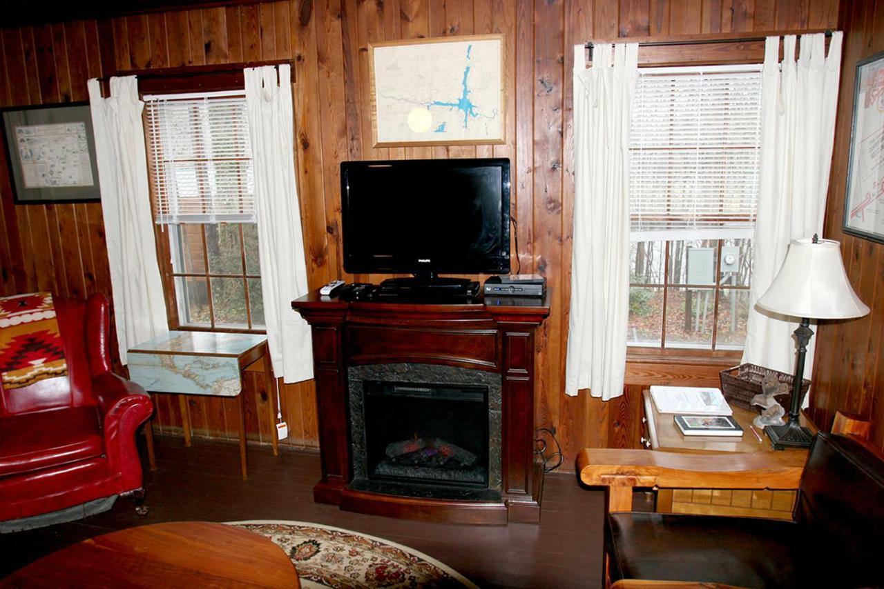 Pine Gables Cabins Vila Lake Lure Exterior foto